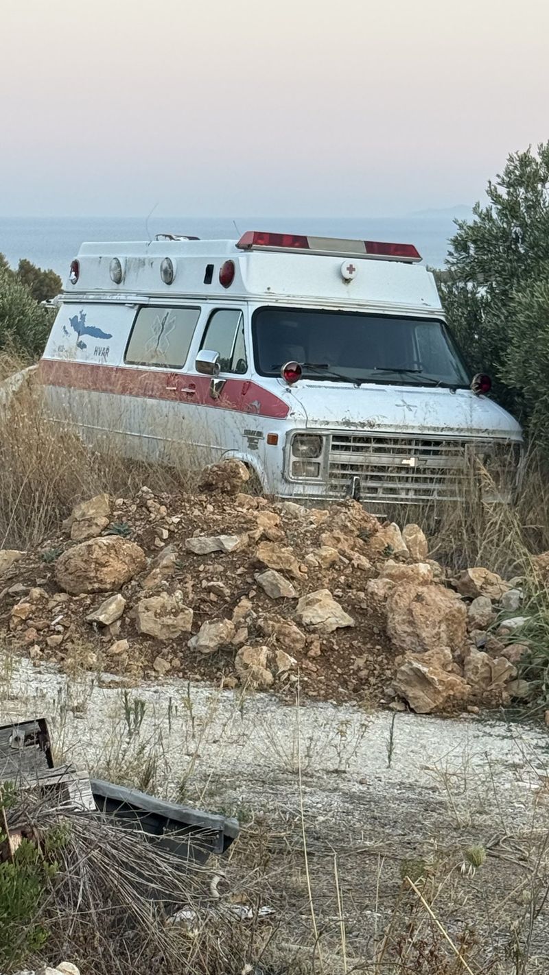 Retired ambulance – Hvar – 2