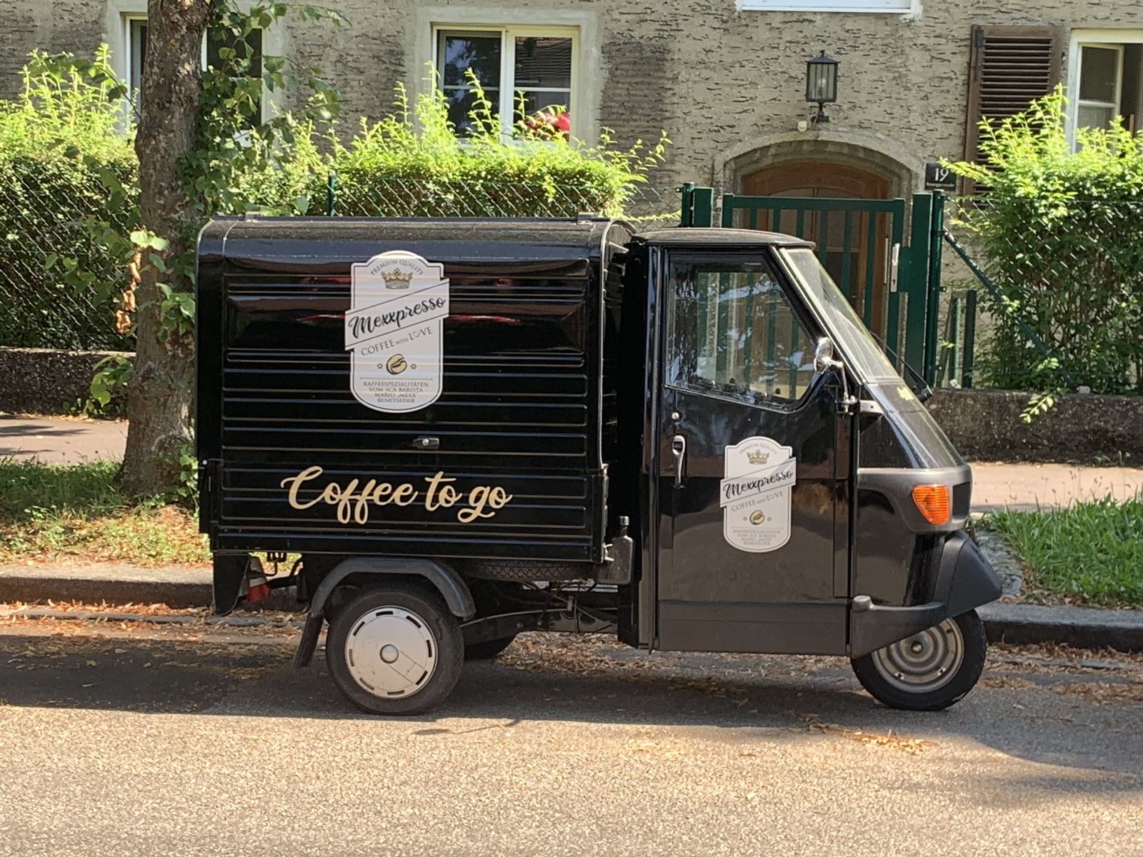 Piaggio Ape coffee van – Linz