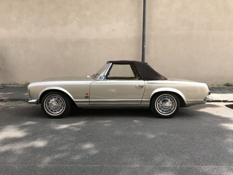 Mercedes-Benz SL “Pagoda” – Pisa