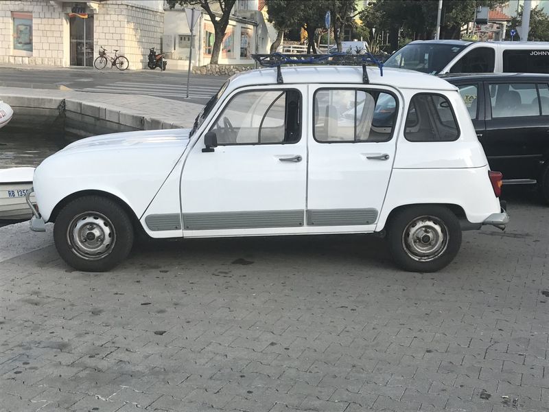 Renault 4 – Rab